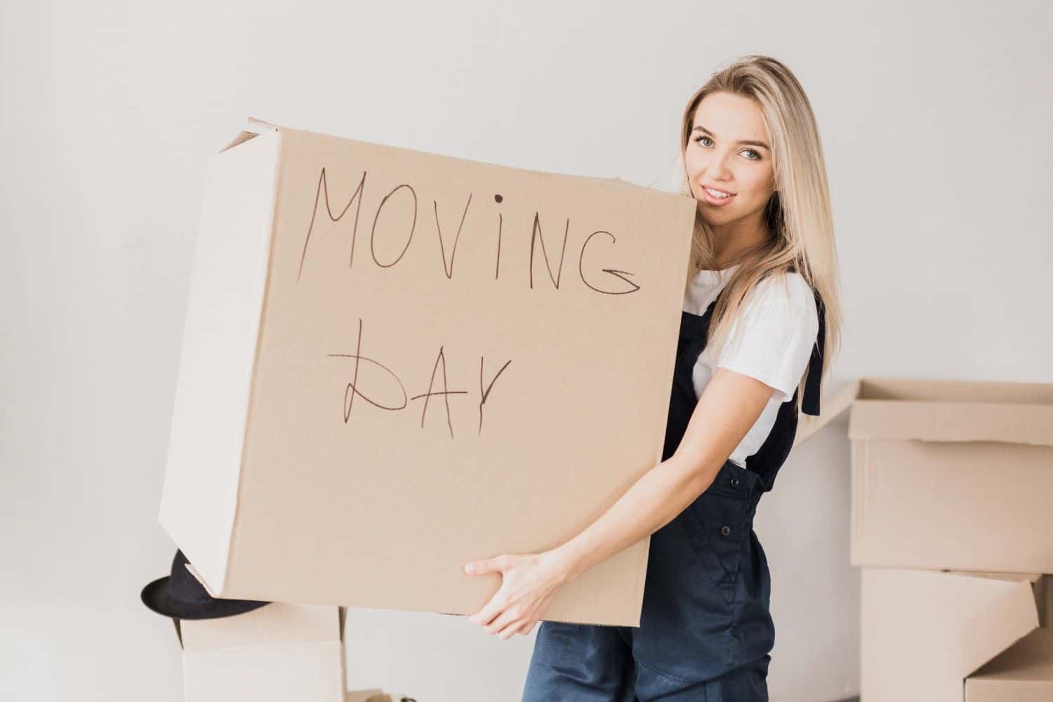 What Happens on Moving Day Hour by Hour (Behind the Scenes Guide)